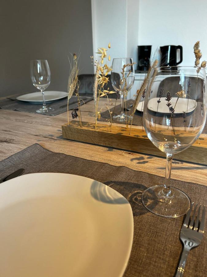 Modernes In Stadionnaehe Appartement *